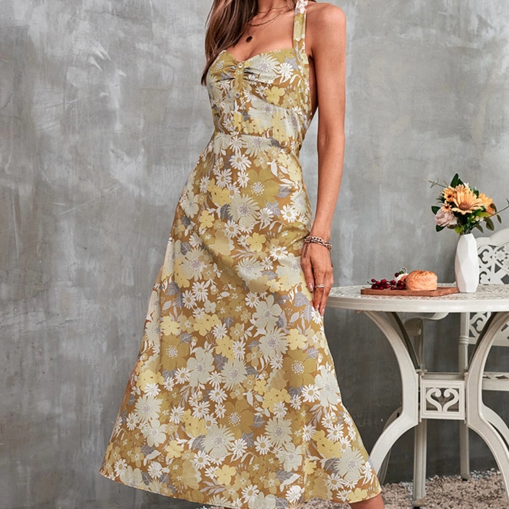 Cupshe Floral Halter Neck Backless Dress